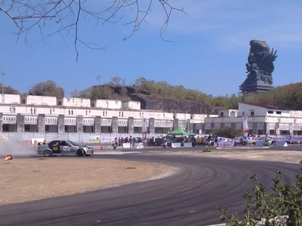 Drifter Bali Unjuk Kebolehan di Speed City Circuit GWK