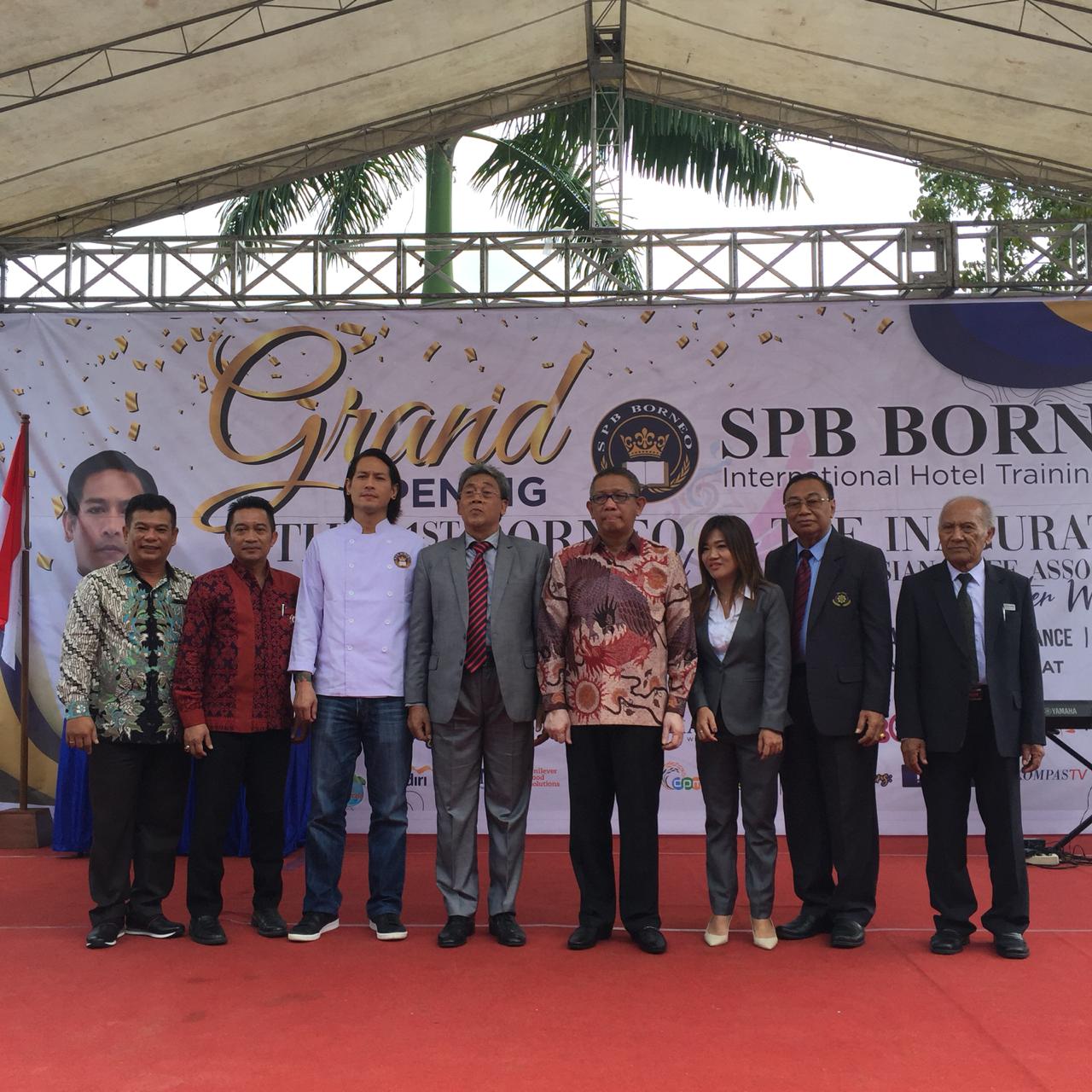SPB Borneo Resmi Dibuka, Dukung Pengembangan Pariwisata di Kalimantan Barat Pembukaan SPB Borneo oleh Gubernur Kalimantan Barat Sutarmidji, Minggu (23/2).