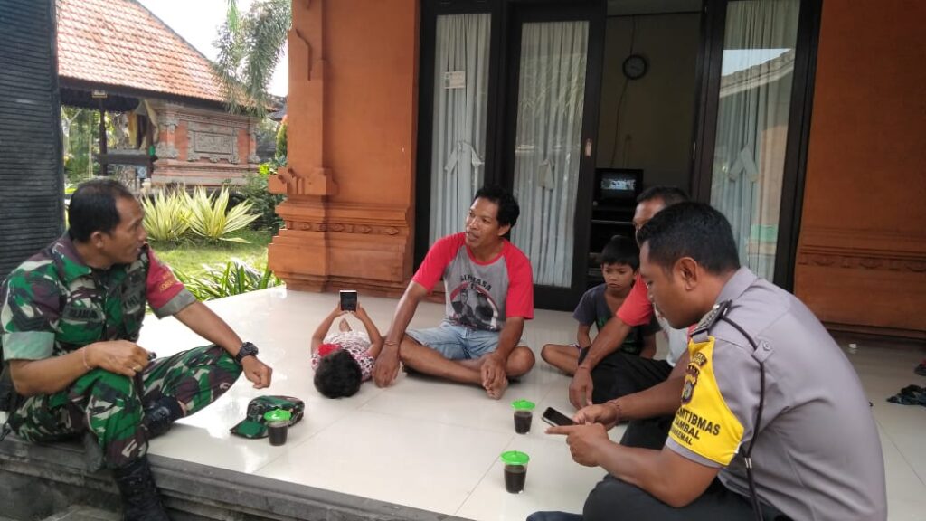 Koramil 1611-05/Abiansemal Kenalkan Langkah Sehat Cegah Virus Corona