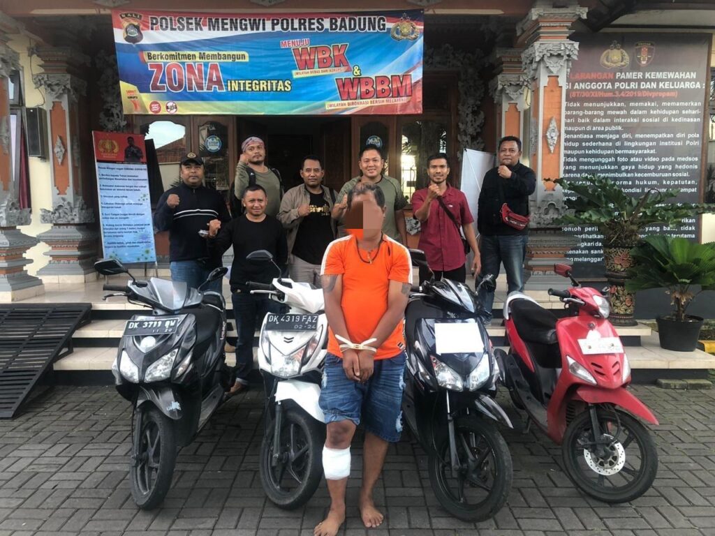 Petugas Kepolisian Polsek Mengwi mengamankan seorang residivis yang mencuri motor di lima TKP