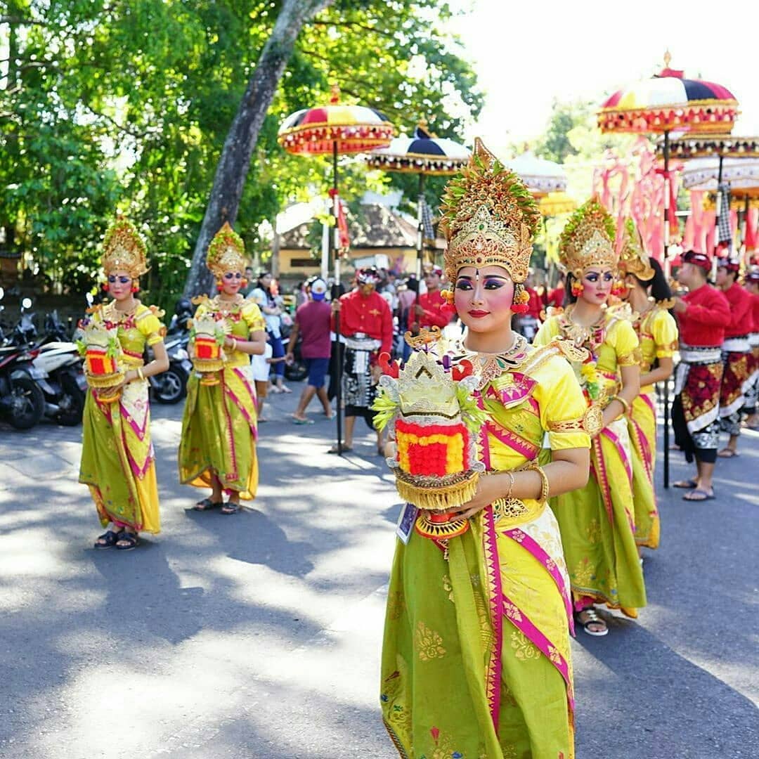 Antisipasi COVID-19, Gubernur Tiadakan PKB 2020 Parade pembukaan PKB 2019.