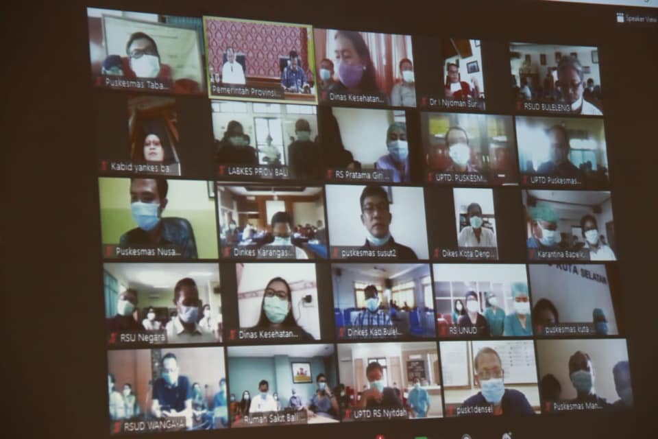 Persentase Kesembuhan di Bali Tertinggi, Gubernur Beri Apresiasi dan Insentif Tenaga Medis Para tenaga medis di Bali mengikuti rapat teleconference dengan Gubernur Koster, Sabtu (9/5). (ist)