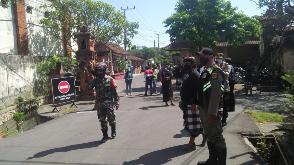 Desa Adat Intaran berlakukan isolasi selektif mulai Jumat (1/5). (ist)