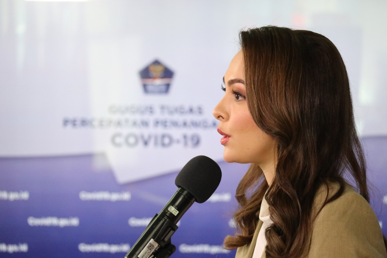 Dokter Reisa: Ganti Masker Setelah Empat Jam Pemakaian Tim Komunikasi Gugus Tugas Percepatan Penanganan COVID-19 (Gugus Tugas Nasional), Dokter Reisa Broto Asmoro. (Humas BNPB/Ignatius Toto Satrio)