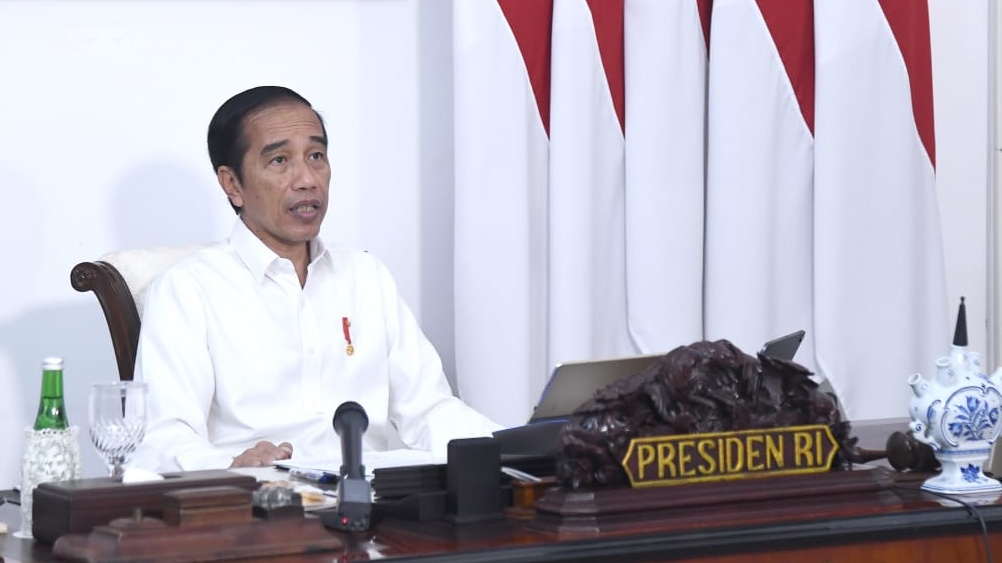 Presiden Jokowi Minta Pelacakan Penyebaran COVID-19 Lebih Agresif presiden joko widodo