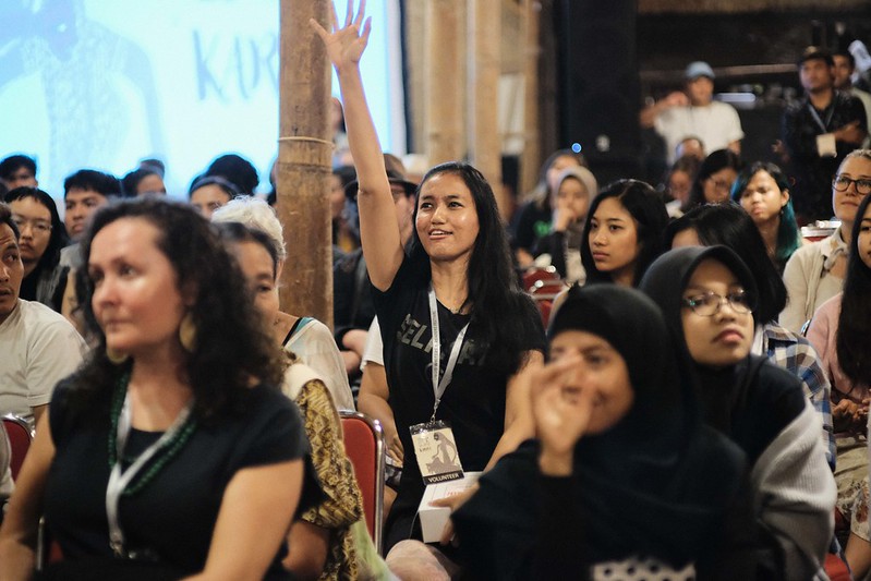 KEMBALI 2020 Hadirkan Penulis ‘Crazy Rich Asians’ Kevin Kwan Pengunjung di Ubud Writers & Readers Festival. (Ilustrasi/UWRF)