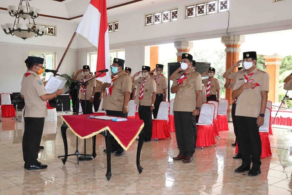 Bupati Agus Suradnyana Lantik Pengurus Kwarcab Gerakan Pramuka Buleleng