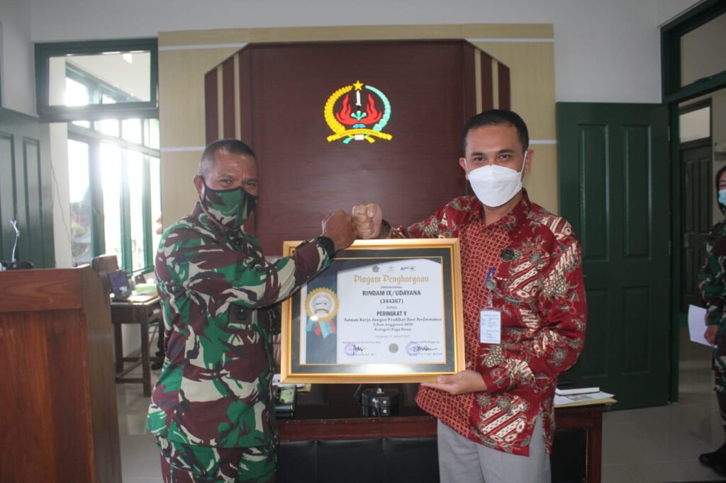 Rindam IX/Udayana Raih "KPPN Singaraja Awards Semester II Tahun 2020". (ist)