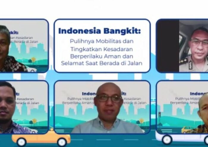 Adira Insurance menggelar webinar bertajuk Indonesia Bangkit: Pulihnya Mobilitas dan Tingkatkan Kesadaran Berperilaku Aman dan Selamat Saat Berada di Jalan, Selasa (30/03). (ist)
