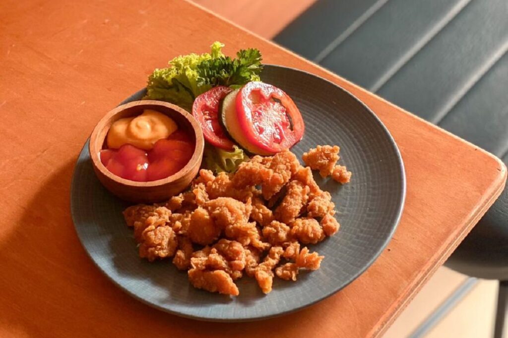 Cari Tempat Nyaman untuk Nongkrong sambil Bekerja di Denpasar? Mampir ke Sendiri Coffee Bar.