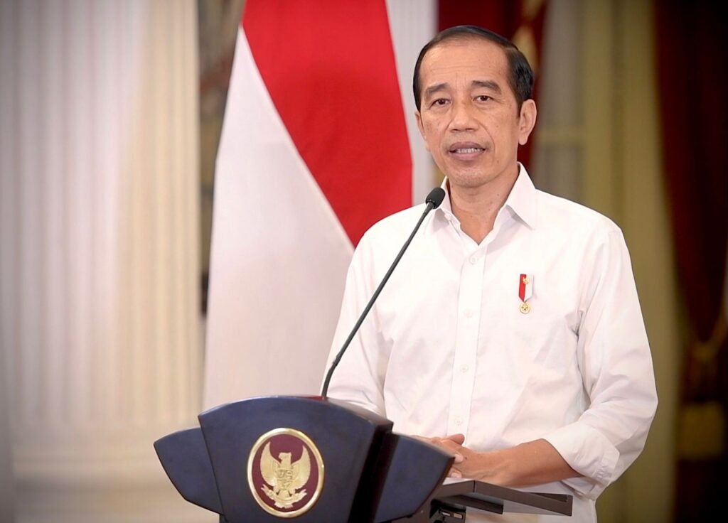 Presiden Joko Widodo memutuskan untuk menurunkan level Pemberlakuan Pembatasan Kegiatan Masyarakat (PPKM) di sejumlah daerah pada tanggal 24 Agustus 2021 hingga 30 Agustus 2021.