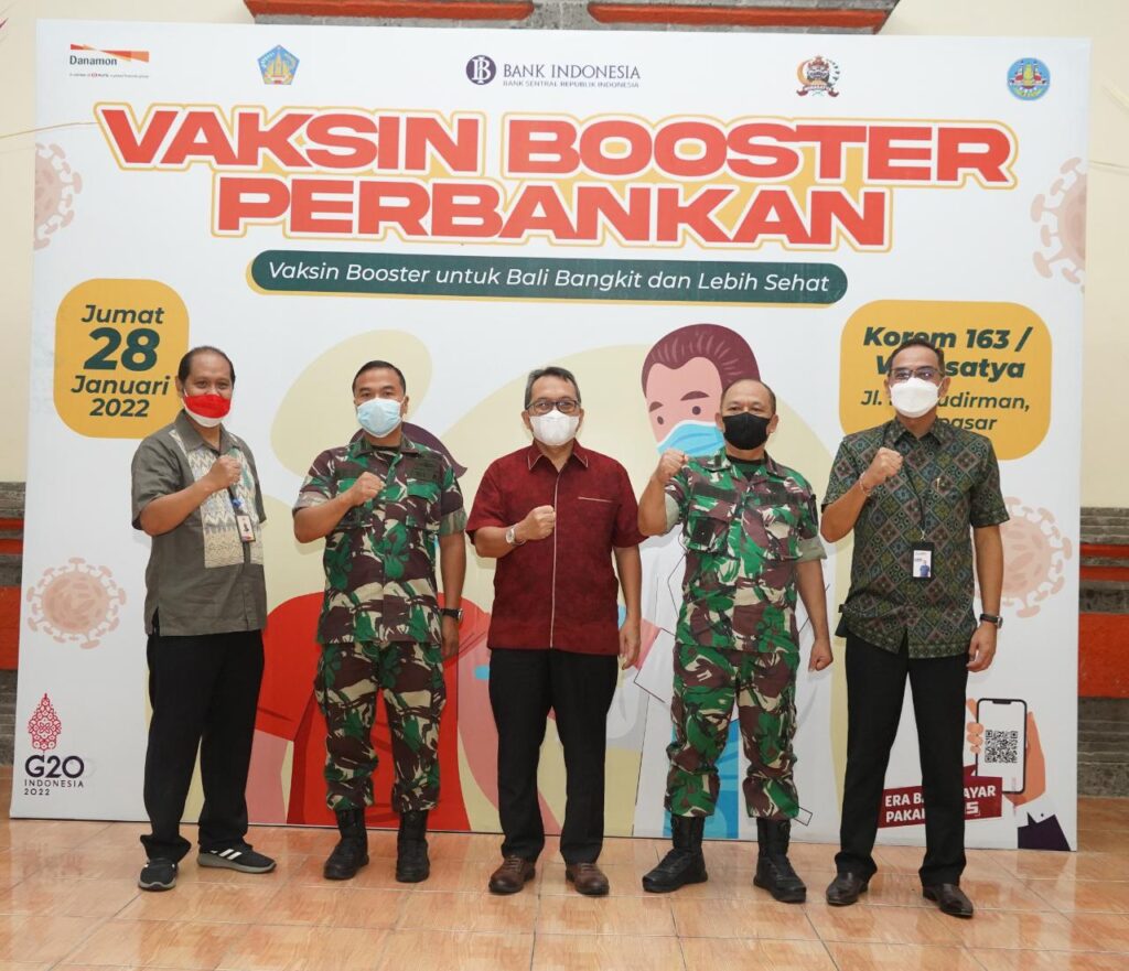 Korem 163/Wira Satya Bersama Bank Indonesia Gelar Vaksin Booster