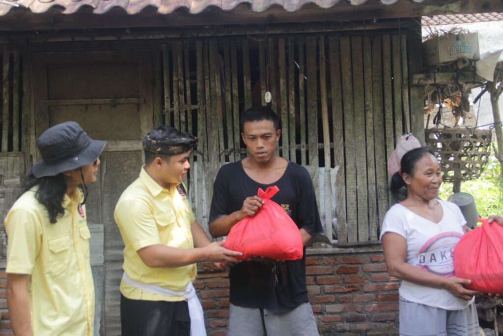 DPP Peradah Bali Ngejot ke Jembrana