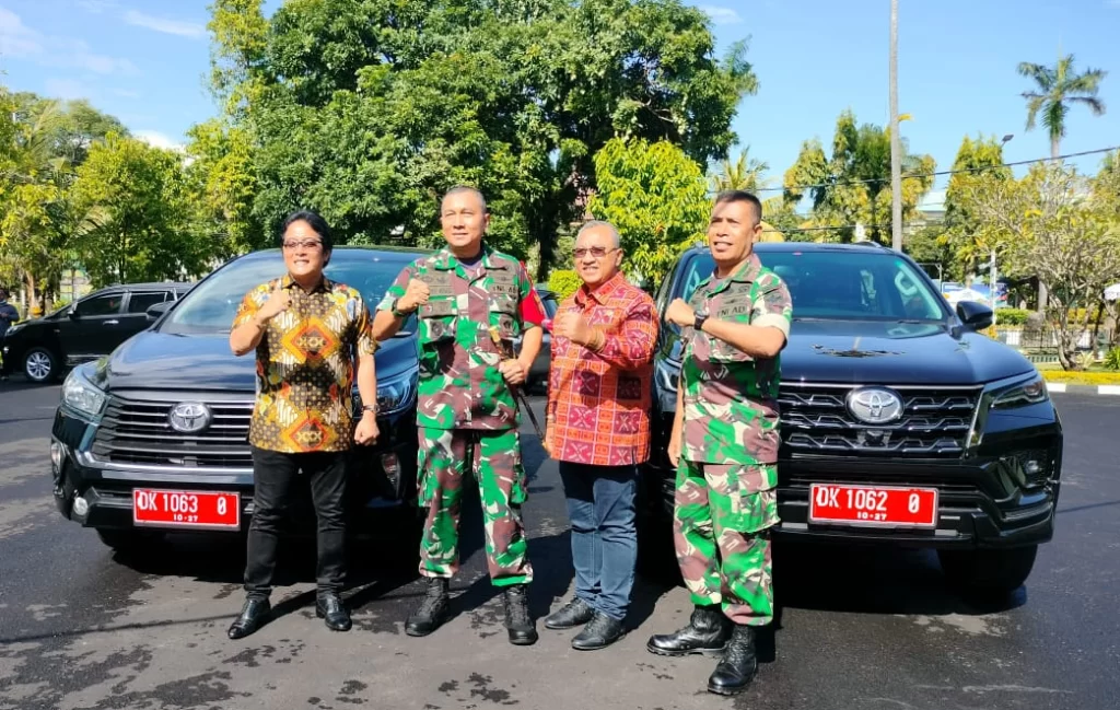 Korem 163/Wira Satya menerima hibah kendaraan dua unit dari Pemkab Badung