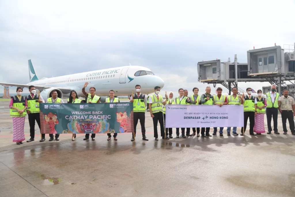 Cathay Pacific Kembali Terbang ke Bali