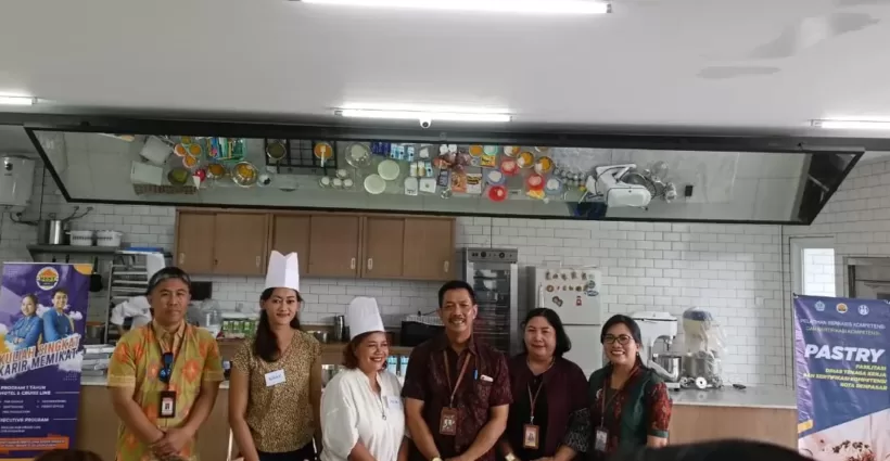 Disnaker Denpasar Gelar Pelatihan Pembuatan Pastry