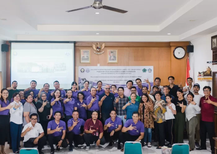 Mahasiswa Politeknik Negeri Bali Gelar Seminar Untuk UMKM Desa Tibubeneng