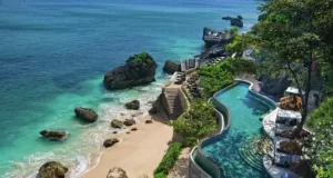 Ayana Resort Bali Sabet Gelar Spa Hotel Terbaik dan Miliki Salah Satu Kolam Renang Hotel Terbaik di Indonesia Ocean Beach Pool di AYANA Resort Bali. (ist)