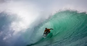 Surfer Kelas Dunia Mulai Tunjukan Kebolehan di Rip Curl Cup Warm-up Session Padang Padang Rip Curl Cup Padang padang 2023