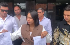 WNA Laporkan Puteri Indonesia Persahabatan 2002 ke Polda Bali atas Dugaan Gelapkan Dana Rp167 Miliar WNA Laporkan Puteri Indonesia Persahabatan 2002 ke Polda Bali atas Dugaan Gelapkan Dana Rp167 Miliar