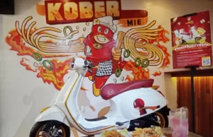 Kober Mie Gelar Undian Pertama Program Miemburu Vespa Satu Dekade Mie Kober, Siapkan Vespa Custom untuk Pelanggan Setianya
