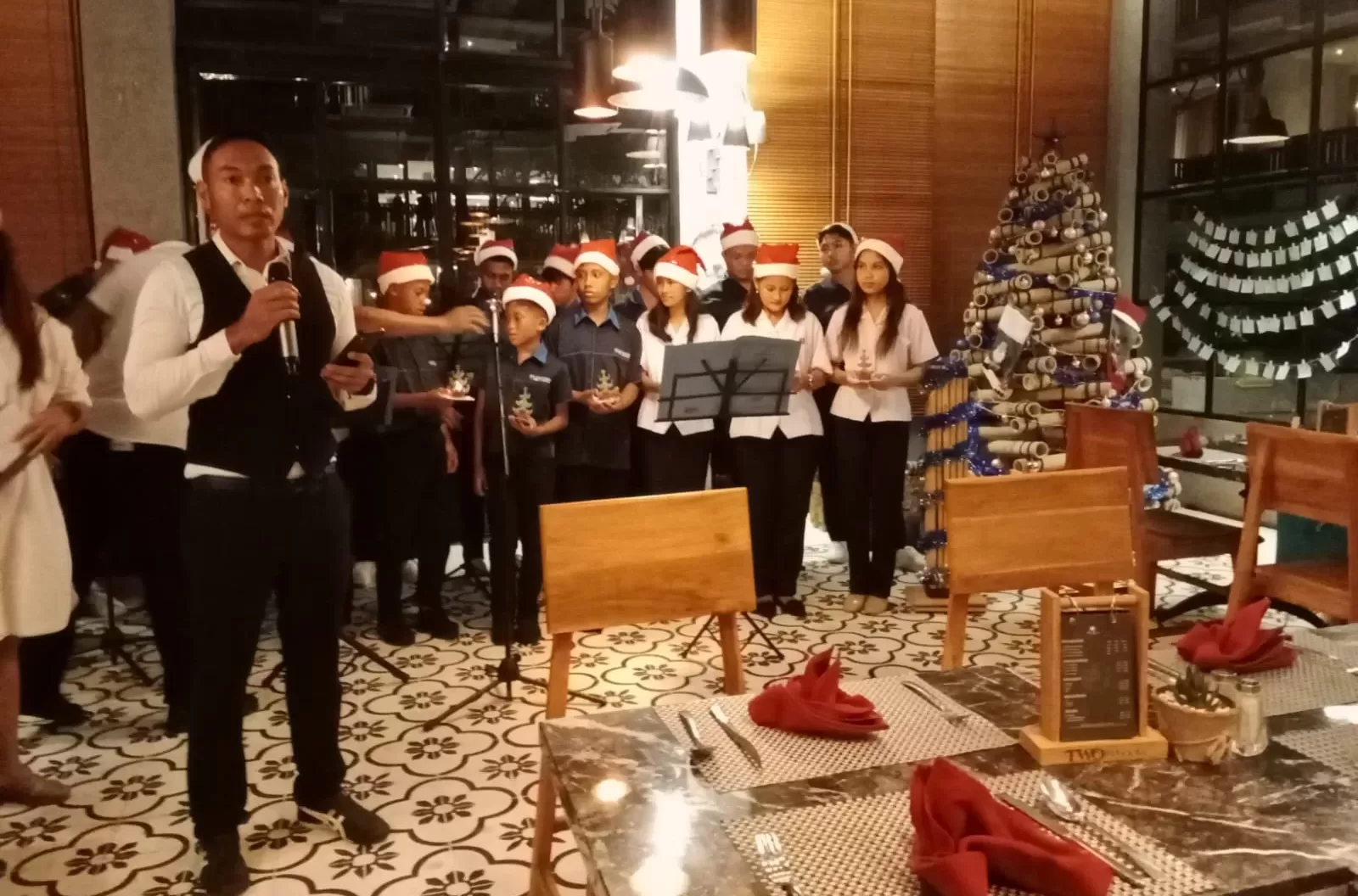 Swarga Suites Bali Berawa Rayakan Malam Natal Swarga Suites Bali Berawa Rayakan Malam Natal