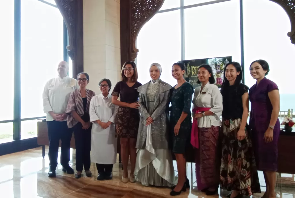 Putri Ariani Tampil Memukau di The Apurva Kempinski