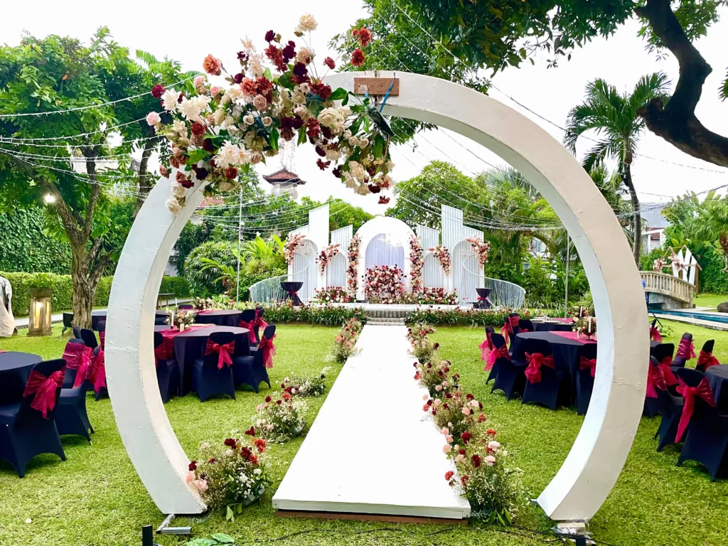 Wedding venue di The Cakra Hotel, Denpasar.
