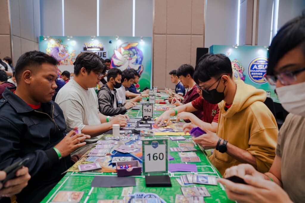 Bali Tuan Rumah Turnamen Besar Pokémon Game Kartu Koleksi