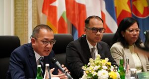 Indonesia Harap Kerangka Hukum untuk Saling Menyerahkan Pelaku Pidana di Asia Tenggara Segera Terbentuk Direktur Jenderal Administrasi Hukum Umum (AHU) Kemenkumham Cahyo R. Muzhar (kiri). (Ist)