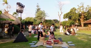 Lewat Program berKelana di Bali, Ambarrukmo Hadirkan Suasana Pasar Tradisional Jawa ke Bali Event berKelana di Bali yang digelar Ambarrukmo, Sabtu (15/6/2024).