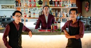 Anggota Tim Syrco Basè Raih Berbagai Penghargaan Internasional Dari kiri: Giovanni, Arya, dan Putra dari Syrco BASÈ.
