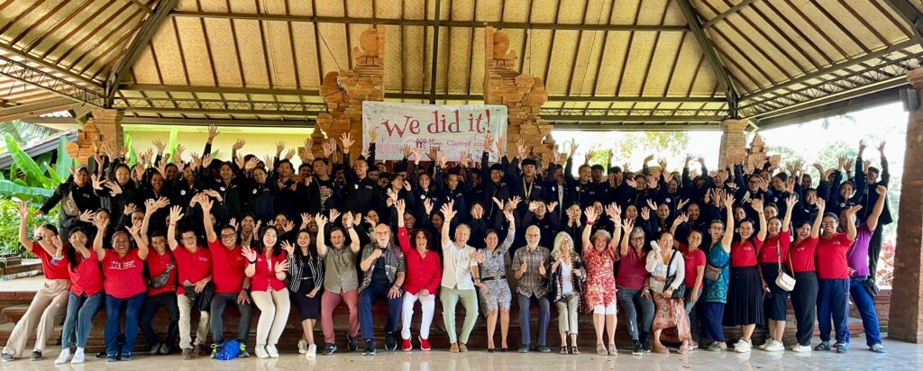 Bali Dynasty Resort Bantu Ratusan Siswa Dapatkan Pendidikan yang Layak