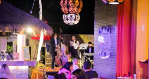 Seres Springs Resort & Spa Singakerta Kombinasikan Malam Tematik Italia dengan Celebrity Mixologist dan Wine Tasting Makan malam bertema Italia di Seres Springs Resort & Spa.