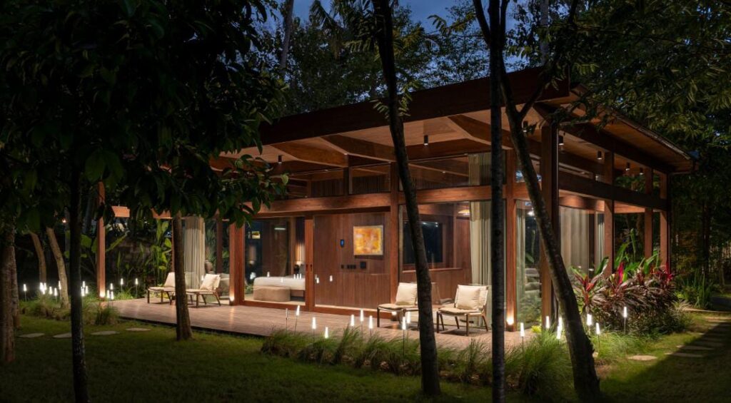 ELEMENTIS Development Group