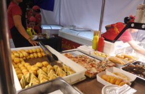 Selain Gelato, Massimo Hadirkan Menu Unik Pizza Goreng di Sanur Village Festival 2024 Selain Gelato, Massimo Hadirkan Menu Unik Pizza Goreng di Sanur Village Festival 2024