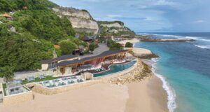 Uma Beach House: Destinasi Terbaru Perpaduan Budaya dan Pesona Pantai di Bali Uma Beach House