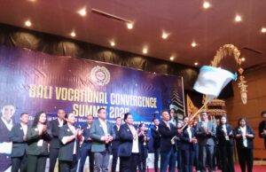 Pelantikan HILLSI se-Bali, Fokus Tingkatkan SDM Kompeten dan Kompetitif Pelantikan DPD HILLSI Bali.