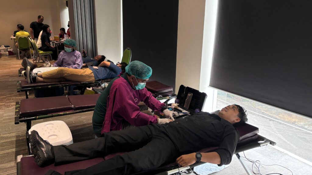 Maxone Hotel Bukit Jimbaran Bali Gelar Donor Darah dengan tema “Jadilah Pendonor Darah,Jadilah Pahlawan Pahlawan Sejati"