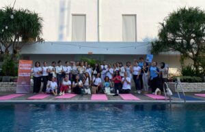Kampanyekan Gaya Hidup Sehat, HARRIS Hotel Denpasar Gelar “Yoga by the Pool” Kampanyekan Gaya Hidup Sehat, HARRIS Hotel Denpasar Gelar “Yoga by the Pool”