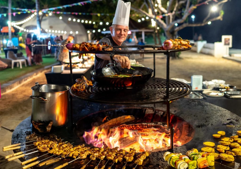 Discovery Kartika Plaza Hotel Hadirkan Sajian Kuliner dan Budaya di Tepi Pantai Kuta