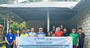 Upaya Pengembangan Green Economy Bagi Kelompok Tani Alam Lestari di Banjar Dinas Kalanganyar, Karangasem Program Studi Biologi, FMIPA, Universitas Udayana melaksanakan kegiatan pengembangan green economy bagi Kelompok Tani Alam Lestari melalui budidaya lebah tak bersengat karena fokus pada faktor ekonomi dan konservasi lingkungan.