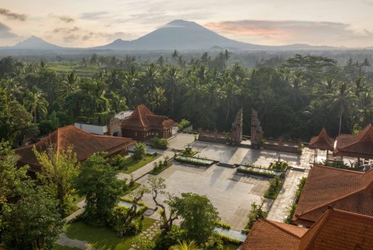 Rumah Bali, Perpaduan Unik Kemewahan Resor dan Warisan Budaya di Anumana De Suite Anumana De Suite