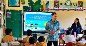 Jalankan Program Pengabdian ke Masyarakat, FMIPA UNUD Beri Literasi Digital Kebencanaan ke Siswa SD 1 Kedisan, Gianyar Jalankan Program Pengabdian ke Masyarakat, FMIPA UNUD Beri Literasi Digital Kebencanaan ke Siswa SD 1 Kedisan, Gianyar