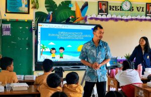 Jalankan Program Pengabdian ke Masyarakat, FMIPA UNUD Beri Literasi Digital Kebencanaan ke Siswa SD 1 Kedisan, Gianyar Jalankan Program Pengabdian ke Masyarakat, FMIPA UNUD Beri Literasi Digital Kebencanaan ke Siswa SD 1 Kedisan, Gianyar