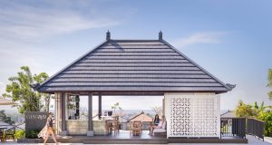 Cascayu, Destinasi Kuliner di Tepi Kolam Renang Renaissance Bali Nusa Dua Resort Cascayu, Destinasi Kuliner di Tepi Kolam Renang Renaissance Bali Nusa Dua Resort