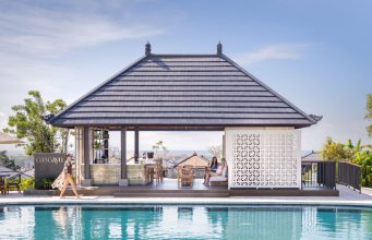 Cascayu, Destinasi Kuliner di Tepi Kolam Renang Renaissance Bali Nusa Dua Resort Cascayu, Destinasi Kuliner di Tepi Kolam Renang Renaissance Bali Nusa Dua Resort