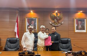 DPRD dan Pemkab Bangli Tandatangani Kesepakatan KUA/PPAS Tahun 2027 DPRD dan Pemkab Bangli Tandatangani Kesepakatan KUA/PPAS Tahun 2027