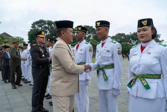 Bupati Bangli Kukuhkan Putra-Putri Paskibraka Kabupaten Bangli Tahun 2026 Bupati Bangli Kukuhkan Putra-Putri Paskibraka Kabupaten Bangli Tahun 2026