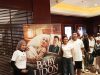 Tangis Denny Sumargo Pecah di Bali, Tur Promosi Film ‘Baby Udon’ Sukses Kuras Emosi Penonton Denny Sumargo, Caitlin Halderman, dan Fanny Kondoh hadir di Level 21 XXI seusai pemutaran film Baby Udon.